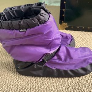 BLOCH dance warm up booties to fit over dance shoes size medium